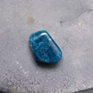 Hänge av blå apatit